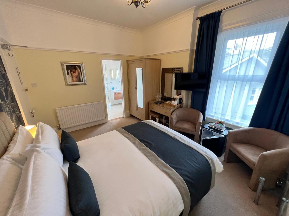 Birkdale Guest House 섕클린 외부 사진