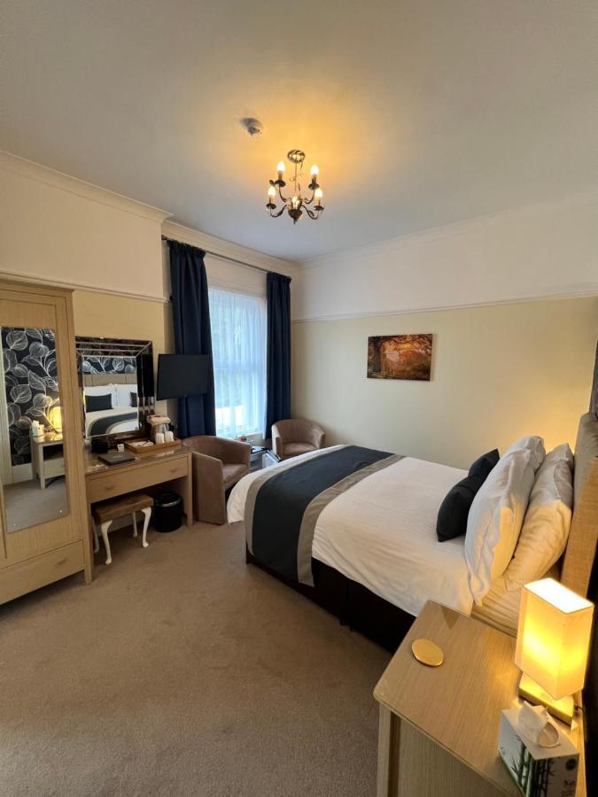 Birkdale Guest House 섕클린 외부 사진