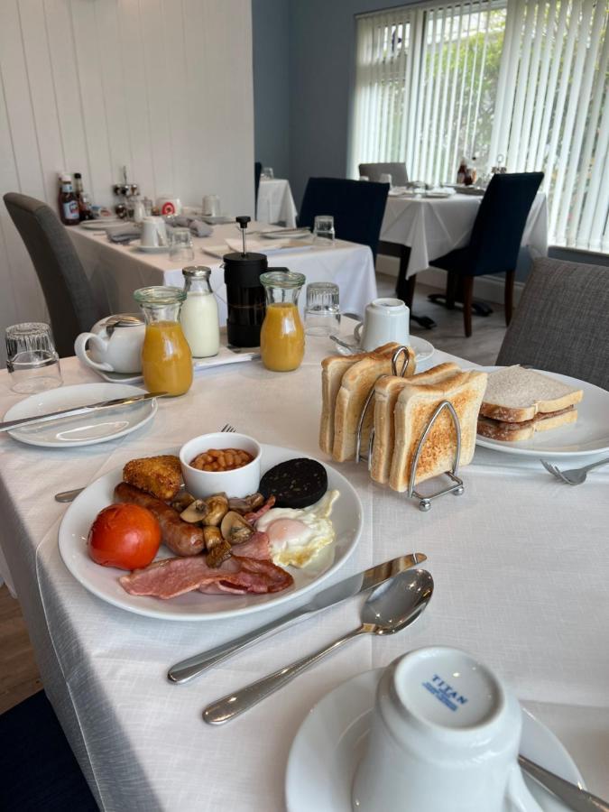 Birkdale Guest House 섕클린 외부 사진