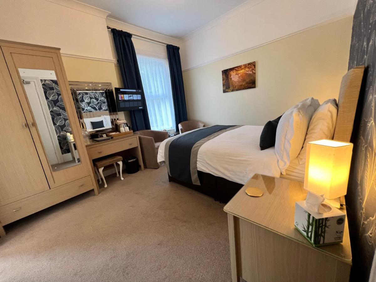 Birkdale Guest House 섕클린 외부 사진
