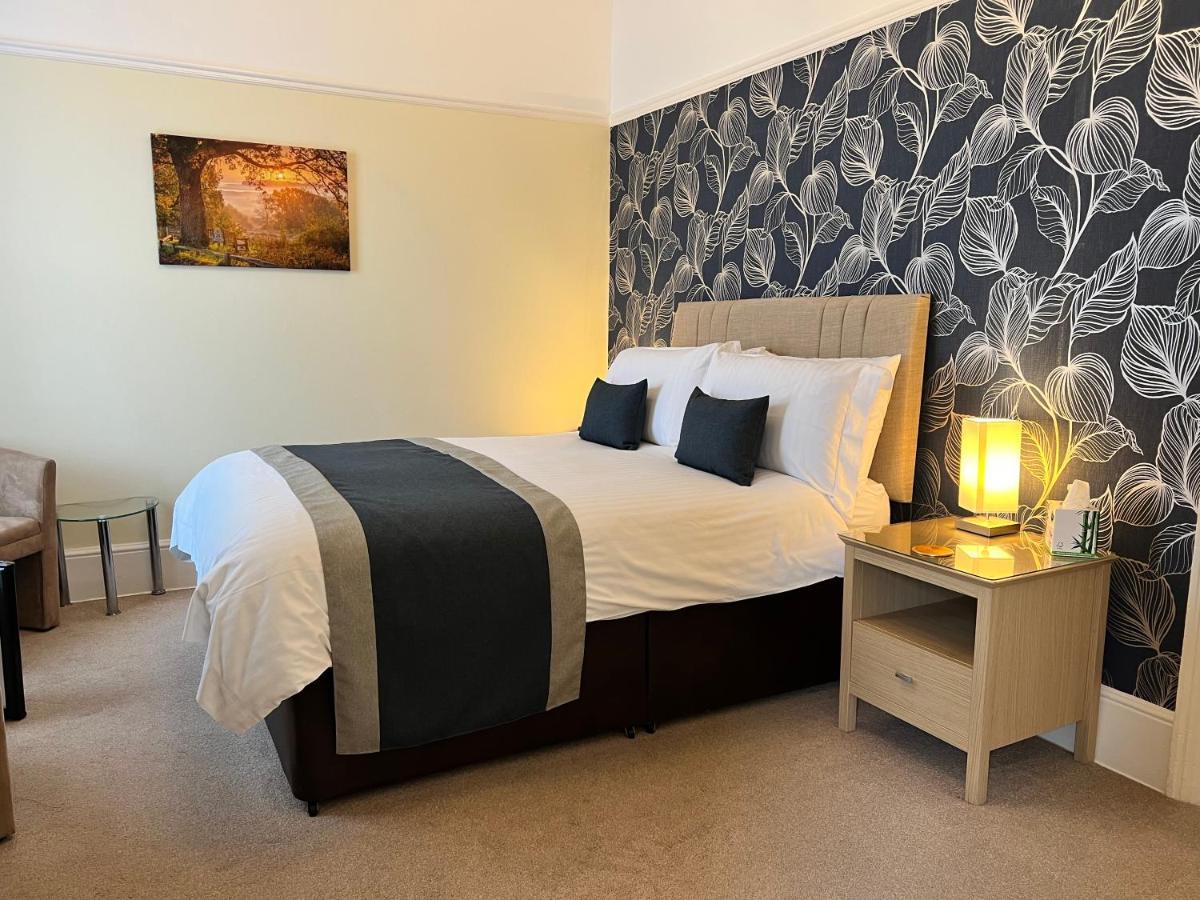 Birkdale Guest House 섕클린 외부 사진