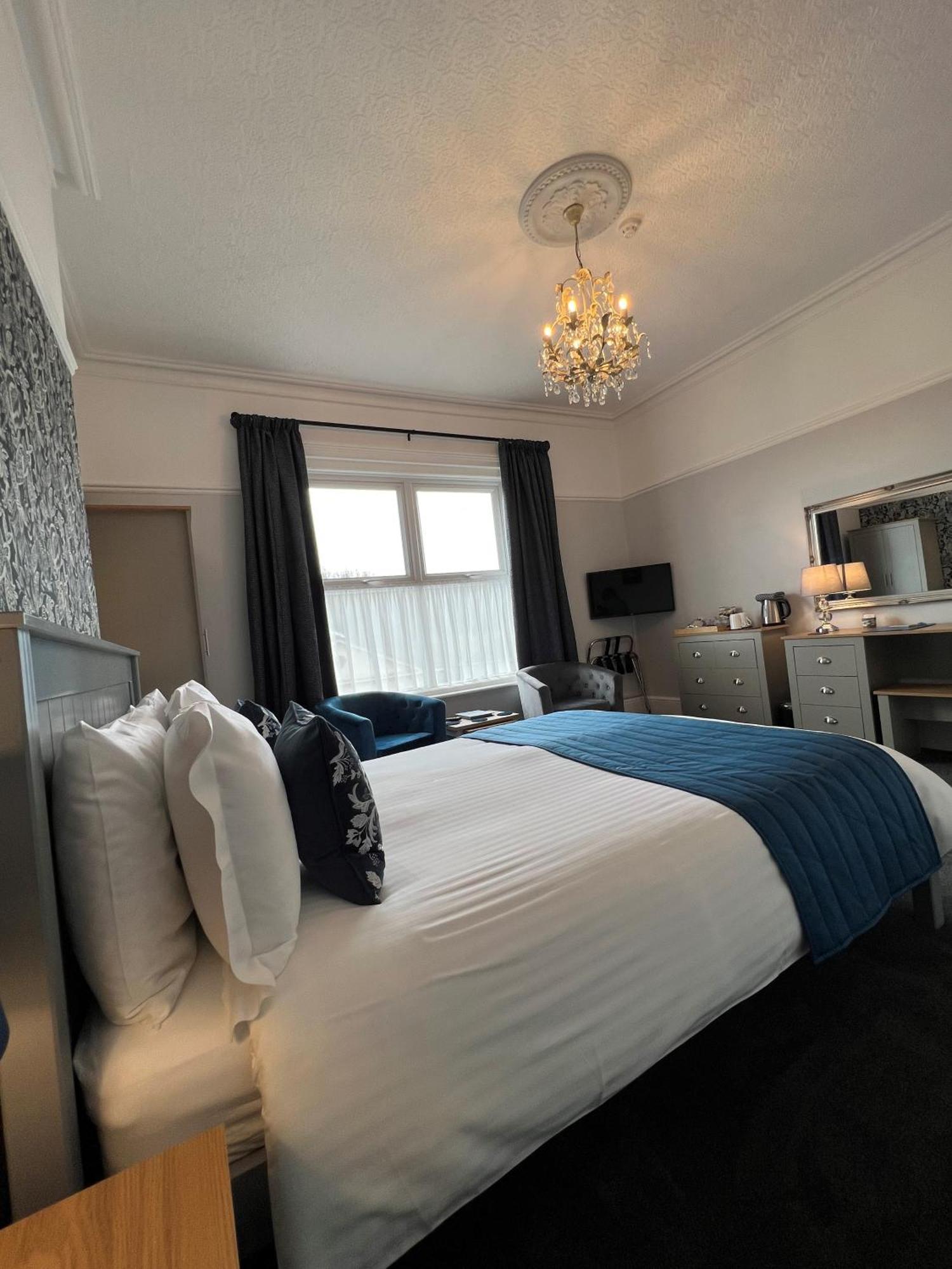 Birkdale Guest House 섕클린 외부 사진