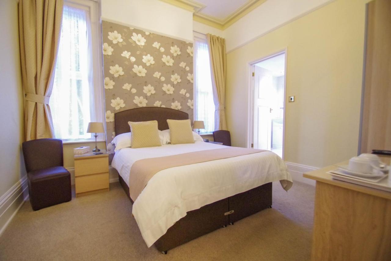 Birkdale Guest House 섕클린 외부 사진